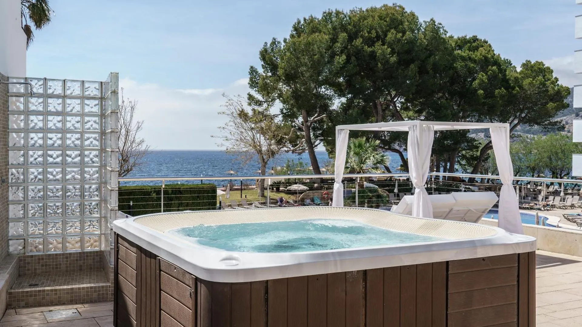 Alua Gran Camp De Mar Hotell 4*,